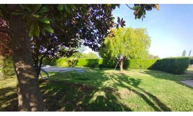 Excelente Casa quinta sobre ruta!! En Venta-Cuadro Benegas