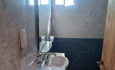 Casa con quincho en venta -Las Paredes