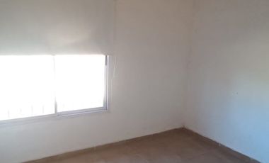 Casa con quincho en venta -Las Paredes