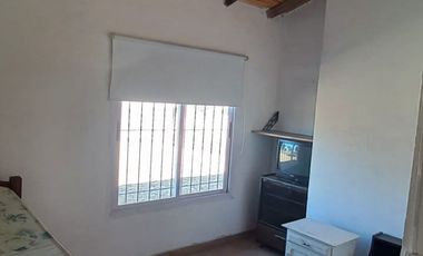 Casa con quincho en venta -Las Paredes