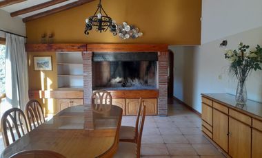 Espectacular Casa quinta con dos cabañas en venta, Rama Caída