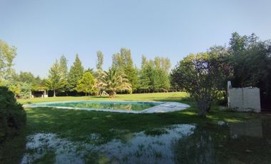 Espectacular Casa quinta con dos cabañas en venta, Rama Caída