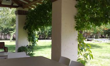 Espectacular Casa quinta con dos cabañas en venta, Rama Caída