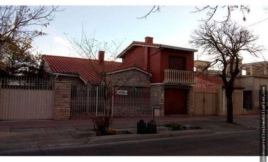 Casa céntrica en venta - San Rafael
