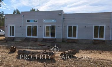 Algarrobo, gran casa en arriendo en condominio
