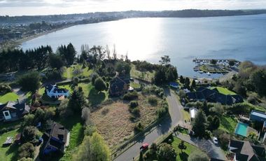 Espectacular Terreno, acceso a Marina