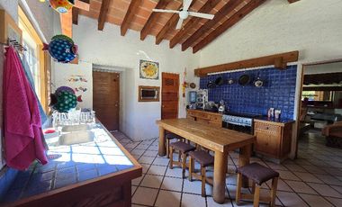 Venta de Casa habitación tipo campestre (Quinta)