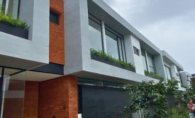 VENTA Casa a estrenar 3 Dormitorios. En conjunto.  Tumbaco - Hilacril