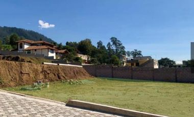 Venta terreno. 405m2, en Cumbayá, San Juan alto, vista espectacular