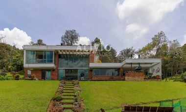 Linda Casa con vista a la represa La Fé