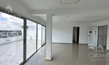 Departamento de dos dormitorios con cochera y baulera en venta