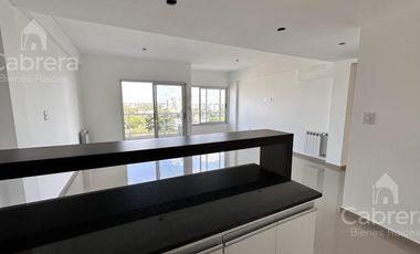 Departamento de dos dormitorios con cochera y baulera en venta