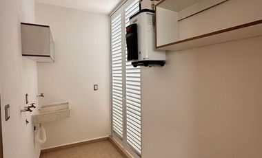 Casa en venta con recamara en planta baja frente a Sonterra Queretaro