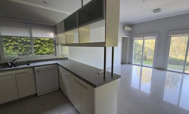 Casa en  Alquiler en Barrancas del Lago - Nordelta