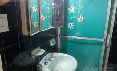 Chalet multifamiliar con amplio jardin y cocheras