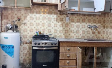 Chalet multifamiliar con amplio jardin y cocheras