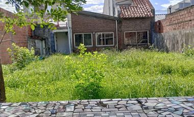 Chalet multifamiliar con amplio jardin y cocheras