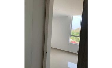 SE ARRIENDA APARTAMENTO ANTALIA LIVING (B. LAS MARIAS)