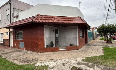 PH 2 AMBIENTES VENTA EN Colon 3002 esq Juan de Zamora  (REMEDIOS DE ESCALADA)