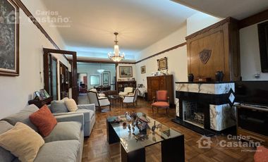 Casa Antigua de Categoría, 6 Amb., en el Bajo de Vte. López