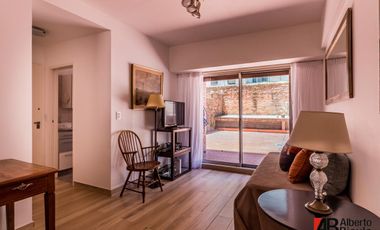 Departamento con gran patio - Recoleta