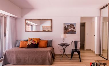 Departamento con gran patio - Recoleta