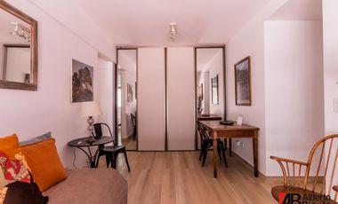 Departamento con gran patio - Recoleta