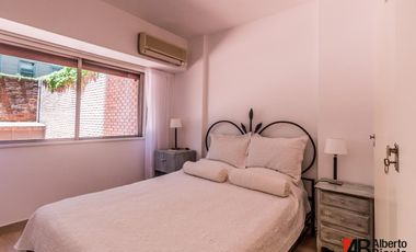 Departamento con gran patio - Recoleta