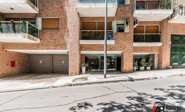 Departamento con gran patio - Recoleta