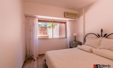 Departamento con gran patio - Recoleta