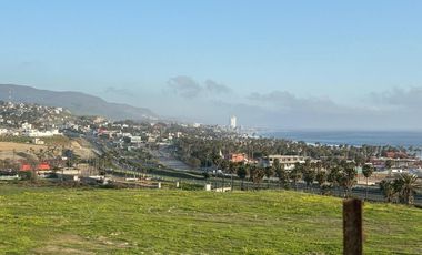 Oportunidad única en Rosarito: terrenos con vista al mar