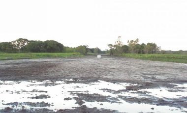 EXCELENTE CAMPO DE 192 HAS CON 1500 MTS DE FRENTE AL RIO LUJAN