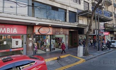 Local en Flores