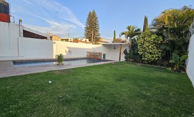 Casa en Venta en Fraccionamiento Vergeles de Oaxtepec, Morelos.