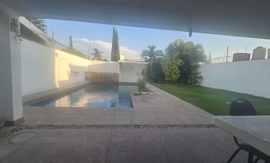 Casa en Venta en Fraccionamiento Vergeles de Oaxtepec, Morelos.