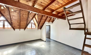 Gran chalet en Venta de 8 amb. Galería. Patio con parrilla. Oficinas ind. Centro Zárate