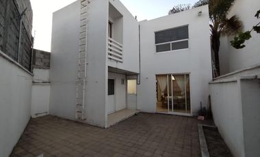 CASA EN VENTA EN VILLA  ALTOS DEL MARQUÉS, PALAMA PARAISO, QUERÉTARO EN FRACCIONAMIENTO PRIVADO