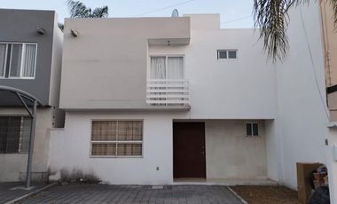 CASA EN VENTA EN VILLA  ALTOS DEL MARQUÉS, PALAMA PARAISO, QUERÉTARO EN FRACCIONAMIENTO PRIVADO