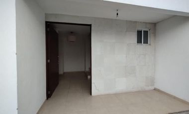 CASA EN VENTA EN VILLA  ALTOS DEL MARQUÉS, PALAMA PARAISO, QUERÉTARO EN FRACCIONAMIENTO PRIVADO