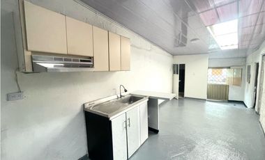 Maat Arrienda Casa en el centro de Villeta $900.000