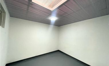 Maat Arrienda Casa en el centro de Villeta $900.000