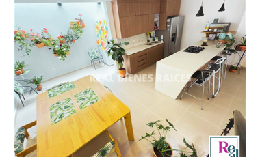 ¡Tu nuevo hogar te espera! Casa en unidad cerrada.