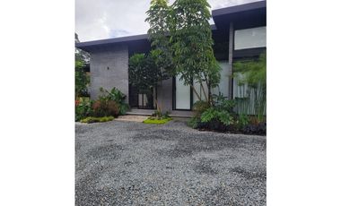 Casa en venta exclusiva parcelación en El Retiro