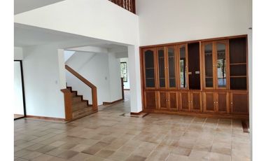 Finca en venta en condominio campestre - Lago Calima El Darién Valle