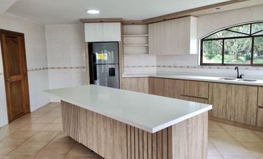 Finca en venta en condominio campestre - Lago Calima El Darién Valle
