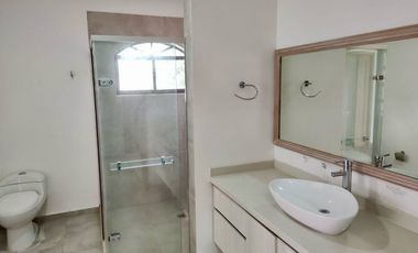 Finca en venta en condominio campestre - Lago Calima El Darién Valle