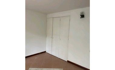 Casa en venta cerca a CC Oviedo El Poblado