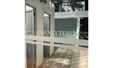 Casa en venta cerca a CC Oviedo El Poblado