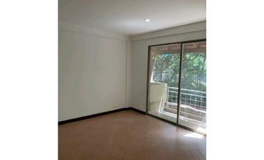 Casa en venta cerca a CC Oviedo El Poblado