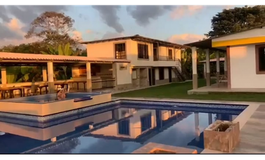 SE VENDE O SE PERMUTA FINCA EN QUIMBAYA POR TROCADERO 3 CUADRAS